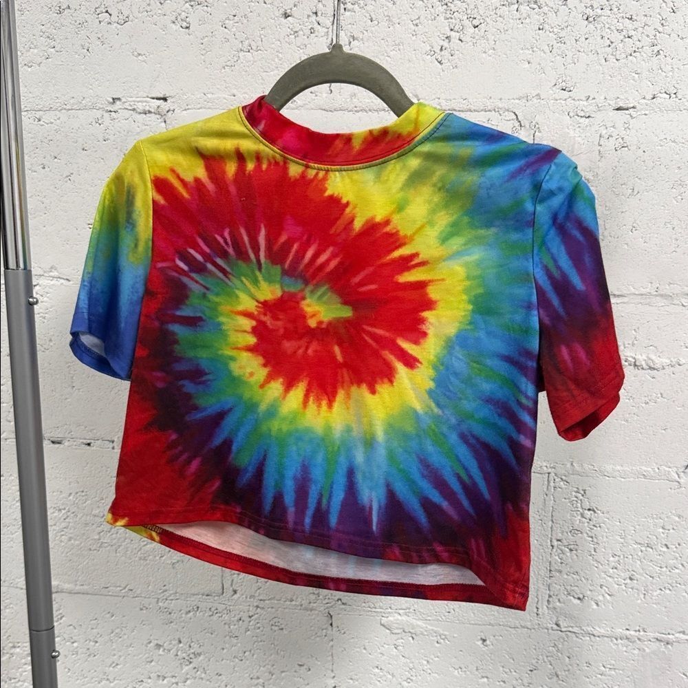 Colorful Tie Dye Women's Crop Top Short Sleeve T Shirt - Size Medium - NWOT